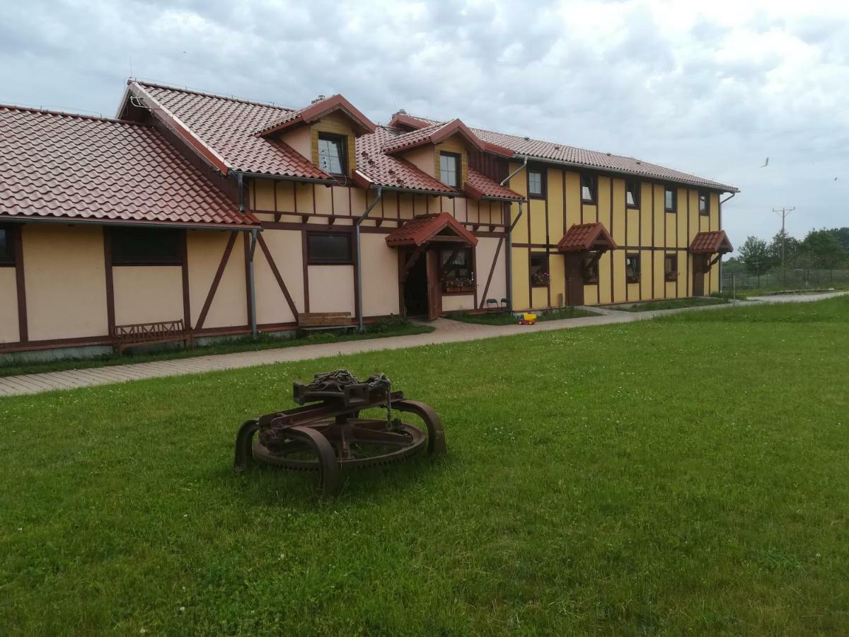 Pensjonat Przy Stajni Kierzkowo  Kültér fotó