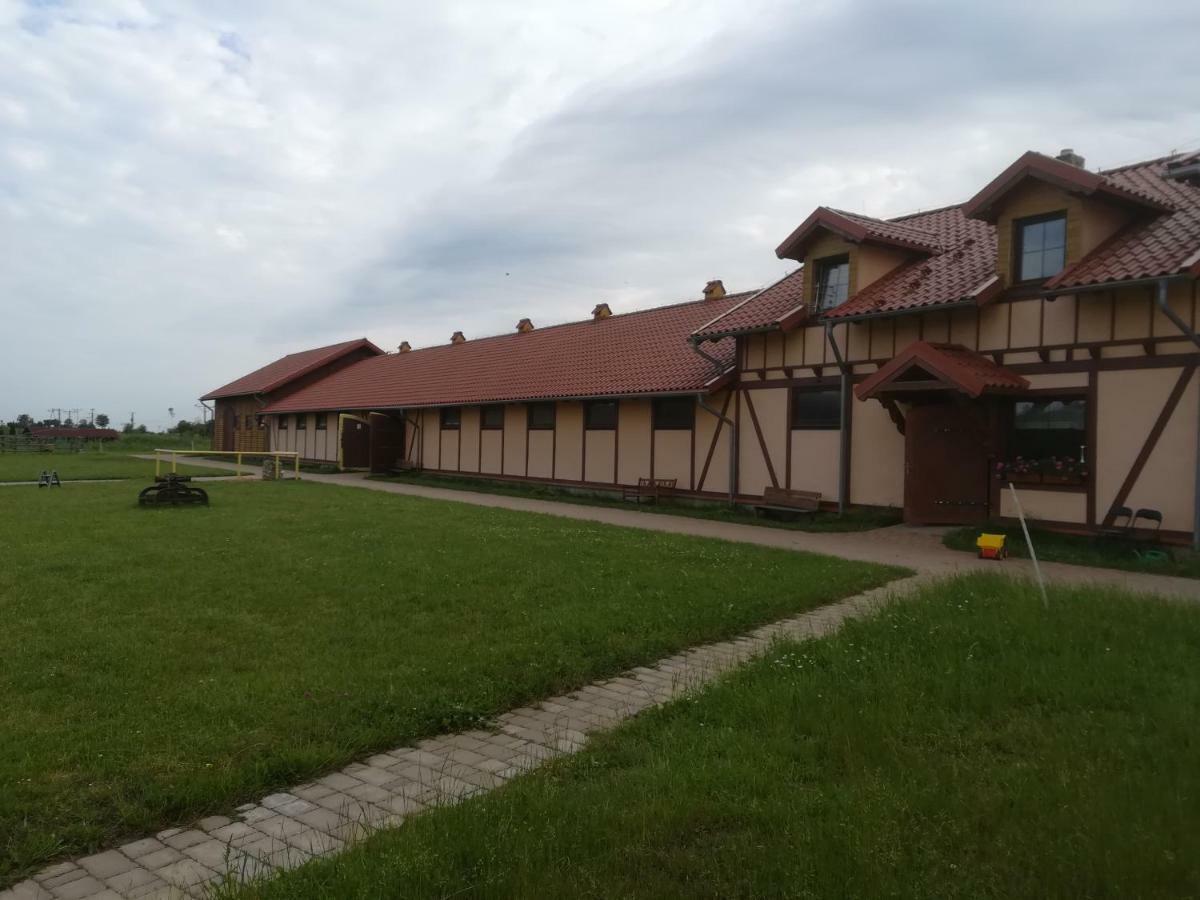 Pensjonat Przy Stajni Kierzkowo  Kültér fotó