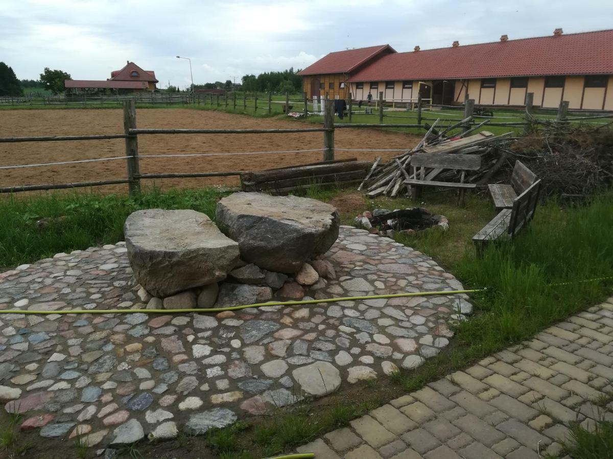 Pensjonat Przy Stajni Kierzkowo  Kültér fotó